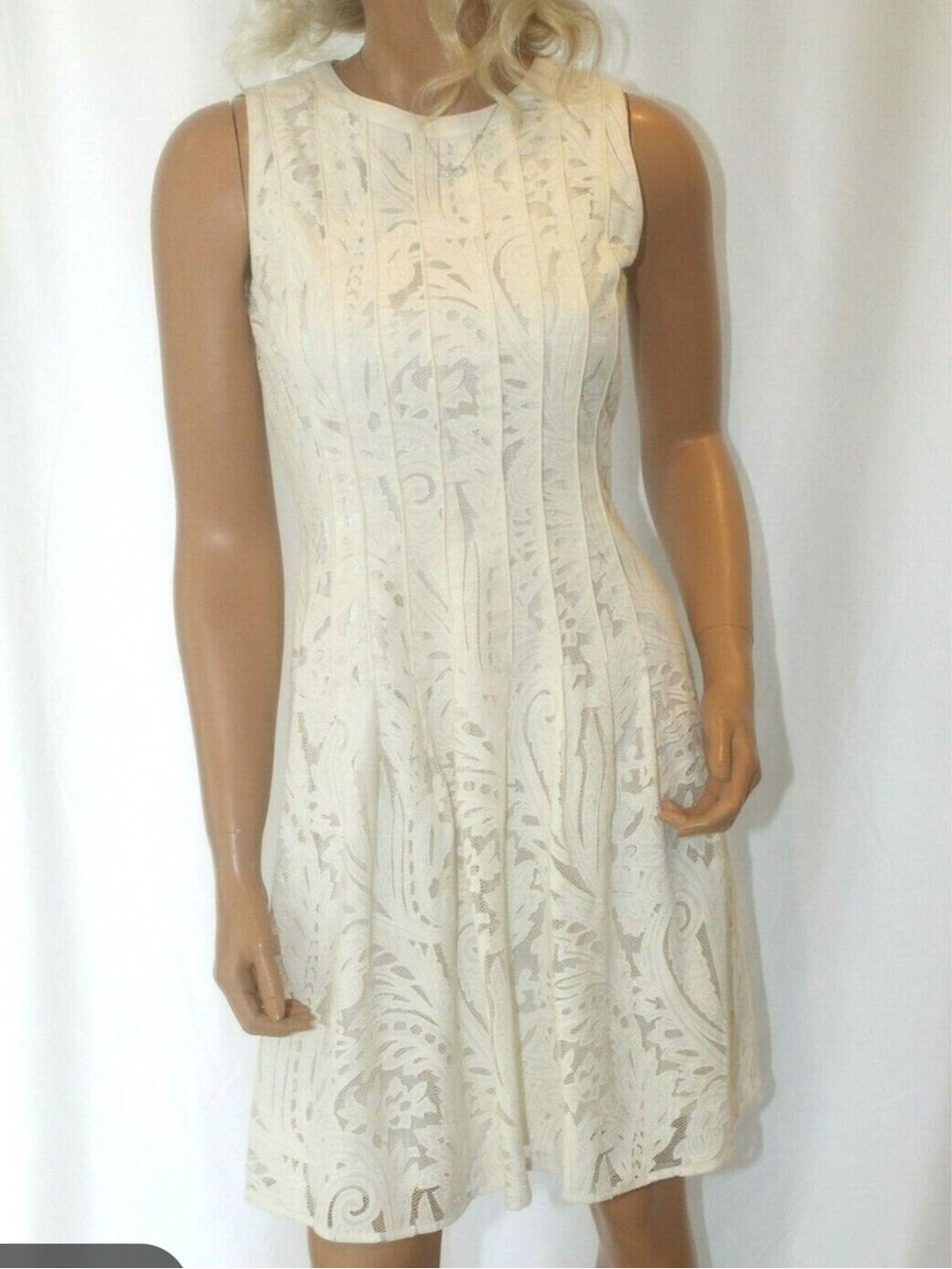 Antonio Melani cream lace dress Size 4 Lined Wedding Bridal Shower Homecoming